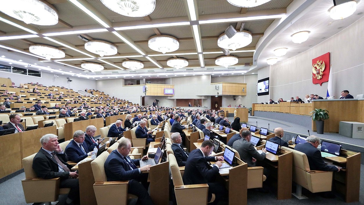 Обложка статьи «Закон о негодяях» принят Госдумой в первом чтении